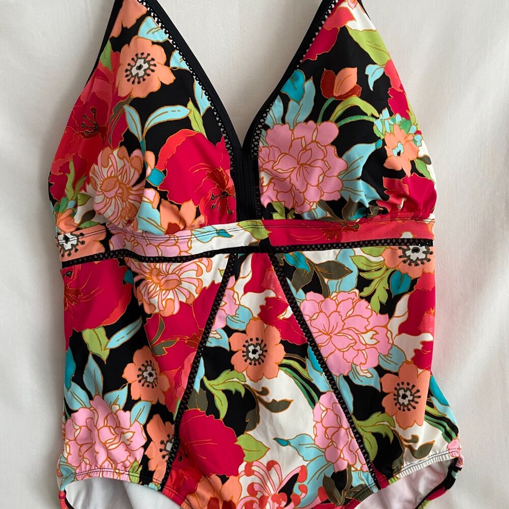 Time and Tru Floral Garden One Piece Swimsuit - Size 3X - New! - Picture 2 of 6